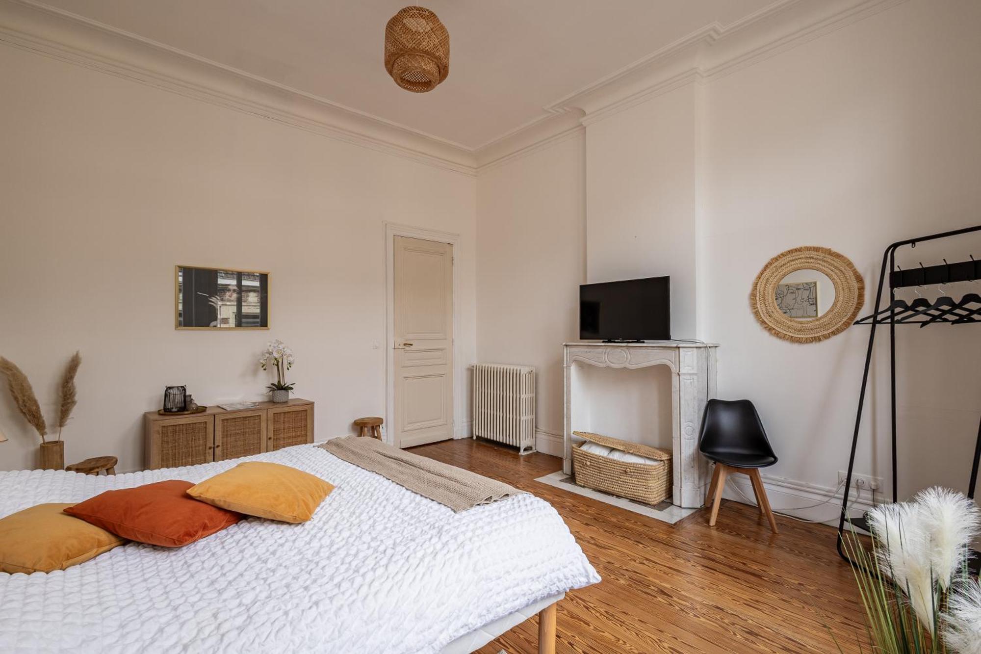 Hotel Particulier - Le 119 Valenciennes Bagian luar foto